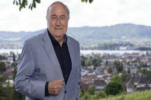 El expresidente de la FIFA tiene un problema menos: Suiza cerrará una de las dos causas en su contra.