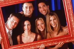 El elenco de "Friends". En el sentido de las agujas del reloj desde la parte superior izquierda: Matt LeBlanc, David Schwimmer, Matthew Perry, Courteney Cox, Lisa Kudrow y Jennifer Aniston.