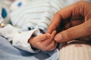 Se registró el nacimiento de una bebé con cola en Nuevo León; la foto es ilustrativa