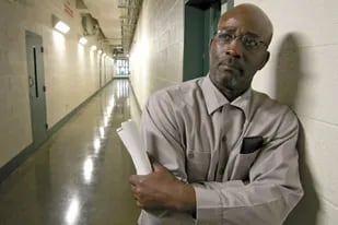 Ronnie Long (aquí en una imagen de 2007) pasó 44 años de su vida encerrado por una condena que fue anulada el año pasado