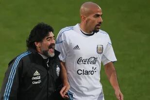 Maradona y Verón, en tiempos del Mundial de Sudáfrica 2010