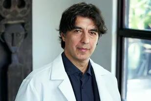 Valter Longo, de 55 años, nació en Génova, y es profesor de gerontología de la Universidad del Sur de California