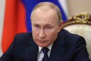 El presidente ruso Vladimir Putin dijo que "desgraciadamente" tuvo que trabajar como taxista.