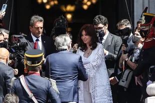 Cristina Kirchner y Alberto Fernández al llegar al Congreso para la 140° apertura de sesiones legislativas
