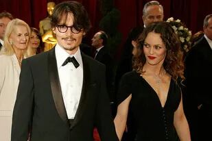 “Johnny Depp es el padre de mis dos hijos, es una persona sensible, cariñosa y querida", afirmó Vanessa Paradis (Foto: Archivo)