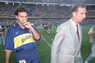 "Con Bilardo yo me sentía observado, más analizado que otros compañeros, pero logramos encontrar algunos puntos en común", cuenta Latorre sobre la convivencia con el DT en Boca en 1996.