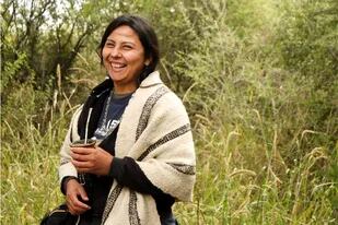 Politóloga radicada en Los Toldos, Verónica Azpiroz Cleñan recién pudo abrazar su identidad mapuche a los 26 años