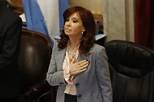 Cristina Kirchner, durante el comienzo de la sesión por la reforma judicial en el Senado; desarticular la causa Cuadernos es uno de los grandes objetivos de su defensa