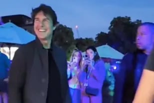 En la víspera de su cumpleaños número 60, Tom Cruise asistió al concierto de los Rolling Stones en Londres