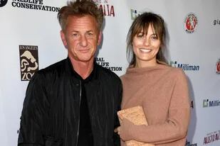 Sean Penn se casó en secreto con su novia, Leila George