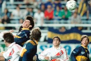 El gol que hizo famoso a Hugo Romeo Guerra en el Mundo Boca