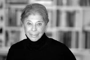 Vivian Gornick (Nueva York, 1935) nació y creció en el Bronx. Es periodista, escritora y activista feminista.