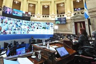 Cristina Kirchner preside la Sesión Especial remota del Honorable Senado de la Nación, el 8 de octubre