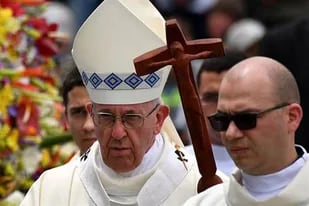 El Papa visitará Perú y Chile. Además del Cristo vandalizado en Lima, cinco iglesias fueron vandalizadas en Chile