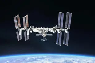 La Estación Espacial Internacional fotografiada desde una nave espacial Soyuz el 30 de octubre de 2018