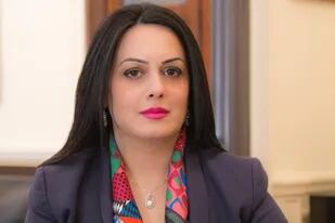 La embajadora de Armenia en la Argentina, Estera Mkrtumyan, habló con La Nación sobre los combates en la región caucásica de Nagorno-Karabaj, reivindicada por Azerbaiyán y por Armenia
