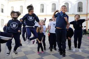 El gobierno porteño estipuló que el 21 de febrero volverán a las clases los estudiantes de nivel inicial y primario, mientras que el 2 de marzo lo harán los de secundario