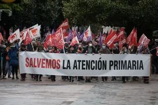 03/04/2022 Manifestación de la Plataforma Salvemos la Atención Primaria SALUD ESPAÑA EUROPA CANTABRIA CCOO