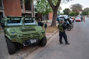 Operativo de fuerzas federales en el barrio La Tablada, uno de los más violentos de la ciudad de Rosario