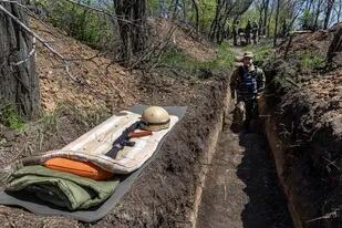 Un soldado ucraniano en la región de Kherson, en el sur del país (David Guttenfelder/The New York Times)