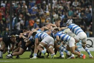 El objetivo de la World Rugby está en que haya menos scrum