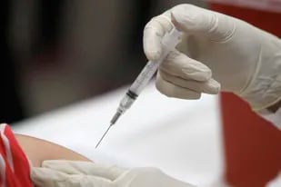A partir del lunes, en la Provincia comienza la vacunación para grupos de riesgo