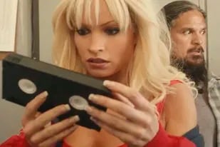 Pam & Tommy: lanzan el trailer de la serie que revive el escándalo sexual de Pamela Anderson y Tommy Lee Jones