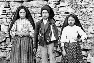 Los pastorcitos de Fátima, Lucía, Francisco y Jacinta quedaron en el centro de las miradas tras su encuentro con la Virgen