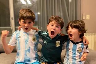 De mayor a menor, los tres hijos de Lionel Messi y Antonela Roccuzzo: Thiago, Mateo y Ciro
