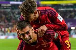 España logró la mayor victoria en su historia mundialista con el 7 a 0 a Costa Rica; Ferrán Torres hizo dos goles y Gavi uno