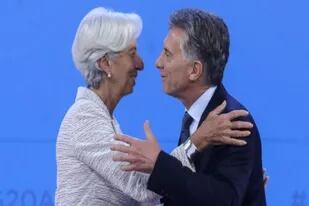 Argentina alcanzó un acuerdo millonario con el FMI, inédito para el organismo