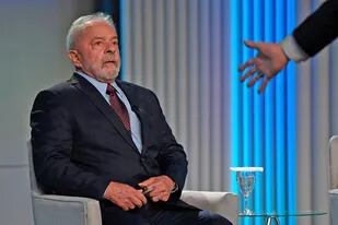 Luiz Inacio Lula da Silva se prepara para el último debate antes de las elecciones del 2 de octubre