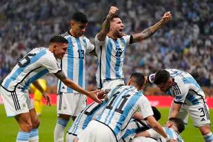 La selección argentina sigue de festejo y será homenajeada en el país, aunque Lionel Scaloni aseguró que no deben relajarse