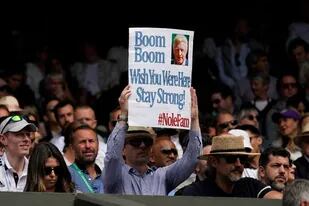 El cartel de apoyo a Becker en Wimbledon, mientras el alemán permanece preso