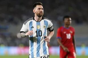 Lionel Messi es uno de los pocos futbolistas que repetiría Lionel Scaloni para enfrentar a Curazao