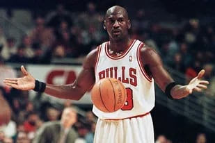 Michael Jordan en la mira de una ex estrella de la NBA