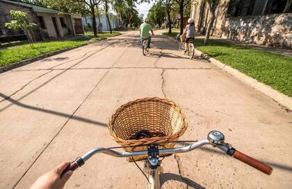 Paseo en bicicleta por Romang.