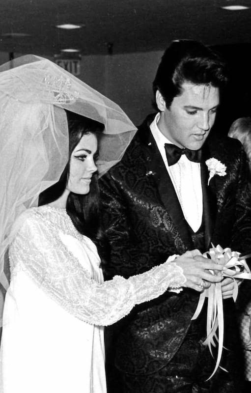 El cantante conoció a su doncella cuando ella tenía 14 años y él, 25; contrajeron matrimonio el 1 de mayo de 1967