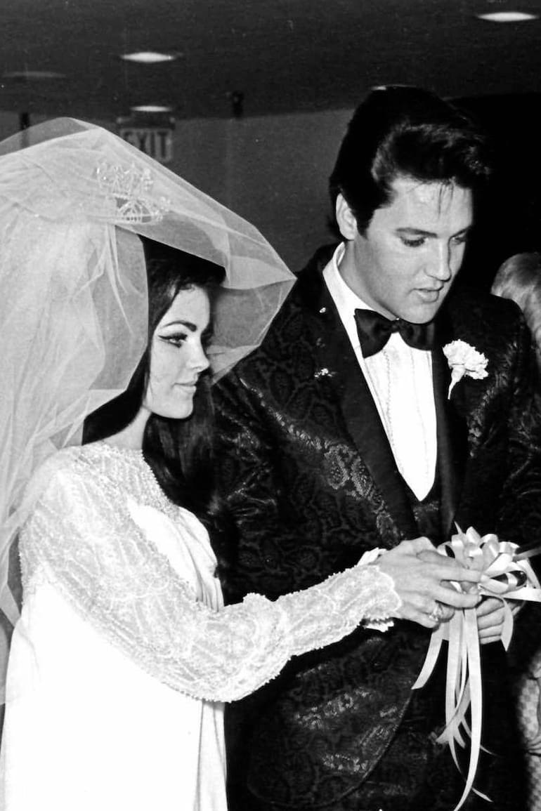 El cantante conoció a su doncella cuando ella tenía 14 años y él, 25; contrajeron matrimonio el 1 de mayo de 1967