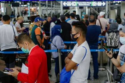Mantener la distancia social en aviones y aeropuertos será todo un reto