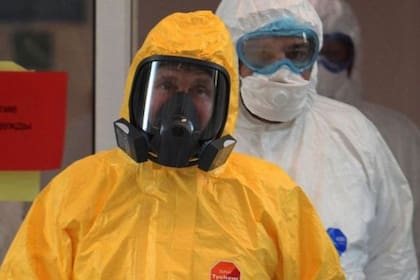 Desde el inicio de la pandemia, el Gobierno ruso gasta una inmensa fortuna en mantener al presidente Vladimir Putin blindado frente al coronavirus