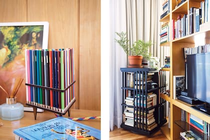 Sobre la mesa de luz, una lámpara con lápices que se pueden poner y sacar, que ganó un premio en Puro Diseño 2017 (Morada). Librero giratorio que cumple cabalmente su función: alguna planta, pero -sobre todo- libros.