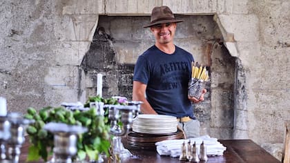 .