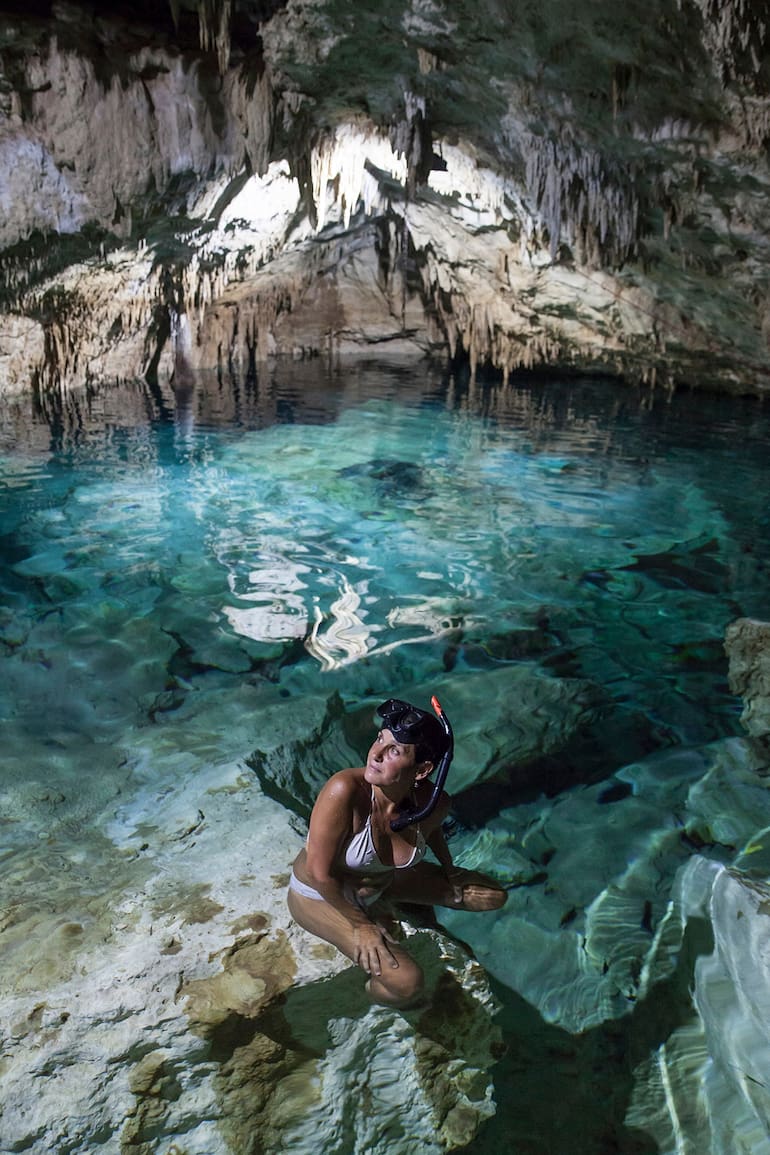 Los cenotes no solo son una maravilla digna de ser vista y fotografiada, sino que permiten una variada gama de actividades