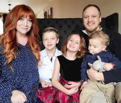 La familia Jones se volvió viral por un video casero de una tarea escolar que se convirtió en un improvisado flashmove