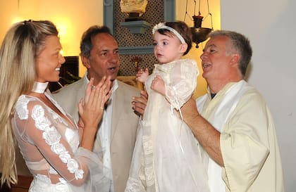 “Fue una ceremonia muy emocionante, un día muy especial que pasamos en familia”, le contó Gisela a ¡Hola! Argentina.