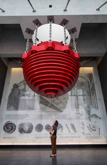 Megapéndulo en la Cámara Chilena de la Construcción, en Las Condes.