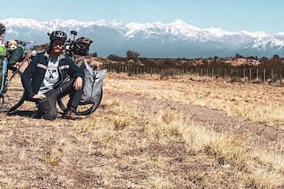 Aventuras. El fotógrafo catamarqueño que planea dar la vuelta al mundo en bici