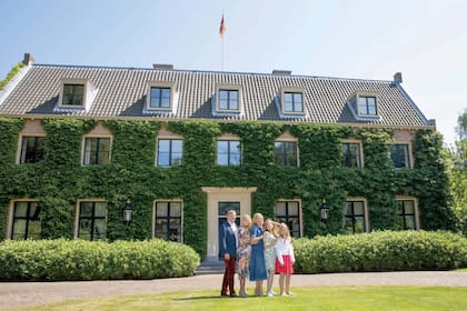 En los próximos meses se mudarán al palacio Huis ten Bosch en La Haya.