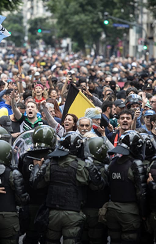 Otra marcha de jubilados pone al Gobierno a prueba por el control de la calle